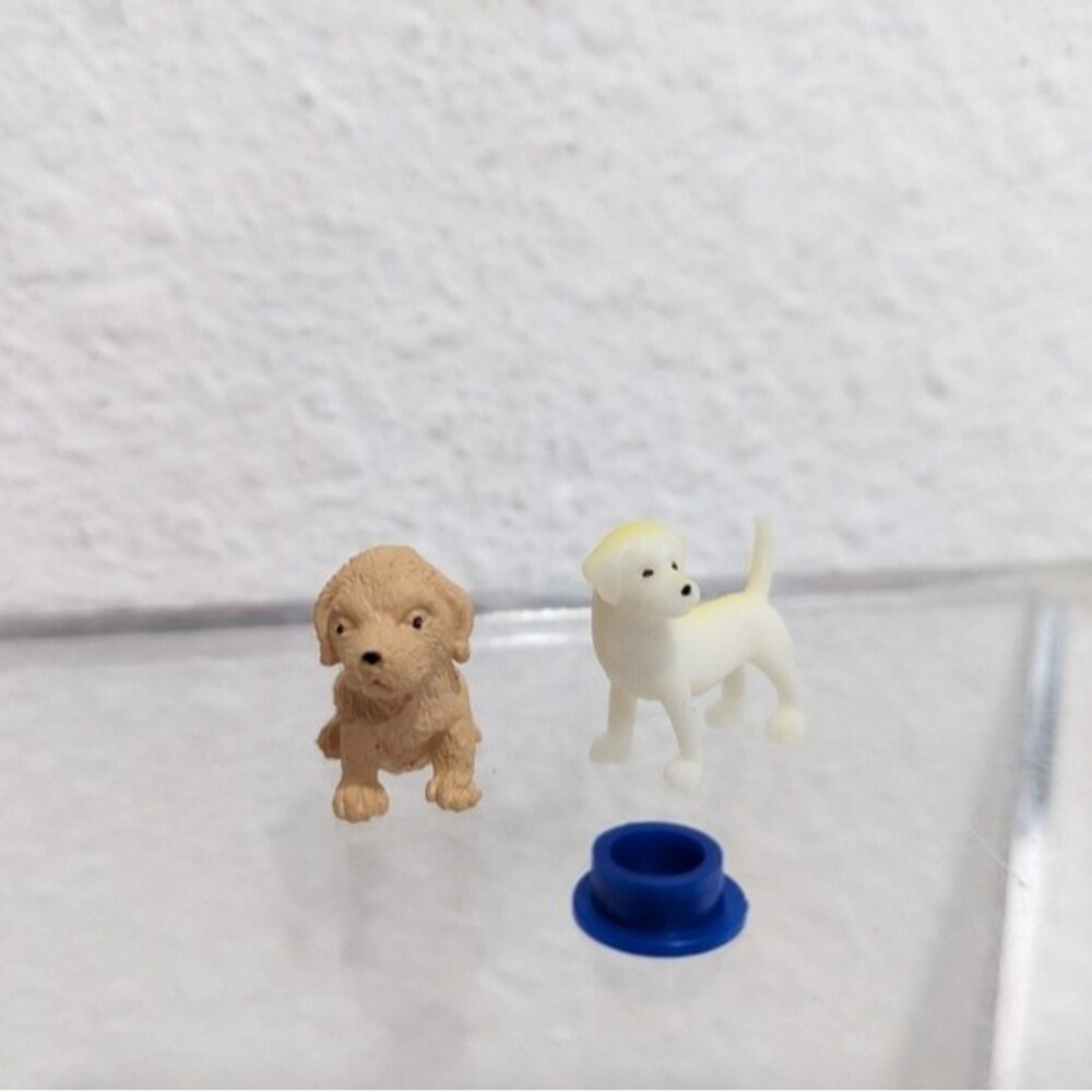 Breyer Pocket Box - Dogs - Picture 6 of 11